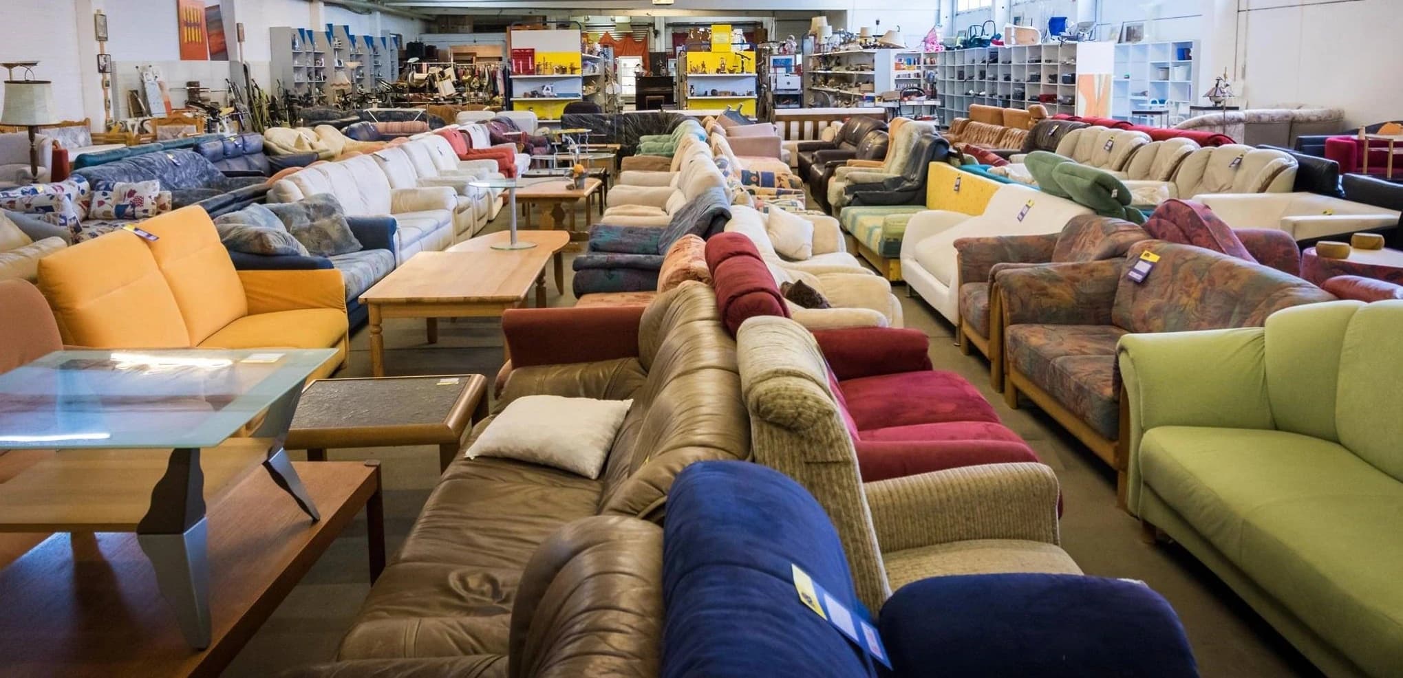 Sozialkaufhaus Bonn & Swisttal – Secondhand Möbel, Kleidung & Haushaltswaren